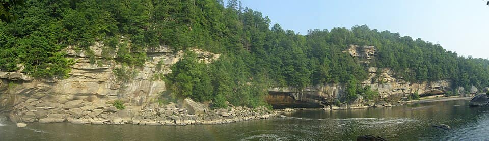 Cumberland River in Cumberland Falls State Park, Kentucky